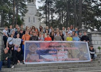 Put popločan ljubavlju i gostoprimstvom: Smederevski đaci posetili Crnu Goru i Republiku Srpsku