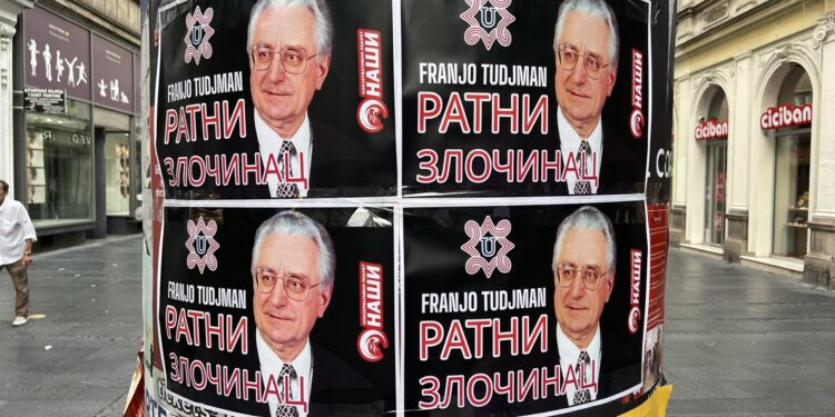 KP „Naši“ izlepio Beograd plakatima „Franjo Tuđman ratni zločinac“
