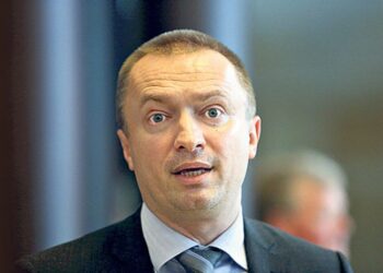 SKANDALOZNI TVITOVI bivšeg predsednika DS Bojana Pajtića – nedozvoljava porodici nastradalog dečaka da tuguje u miru