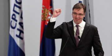 Vučić najavio rast plata za medicinare: Nije ni to dovoljno, ali je mnogo bolje