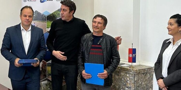 Fondacija Ana i Vlade Divac pomogla 8 poljoprivrednika iz Velike Plane