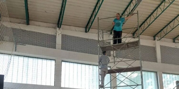 Sportska hala u velikoj Plani: Zamena sijalica i rekonstrukcija mini pič terena