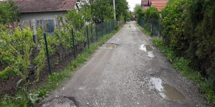 Potpisan ugovor: Asfaltira se pet gradskih ulica u Velikoj Plani