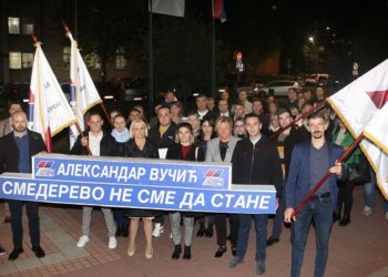 Smederevo ne sme da stane: SNS u Smederevu prvi predali listu za lokalne izbore