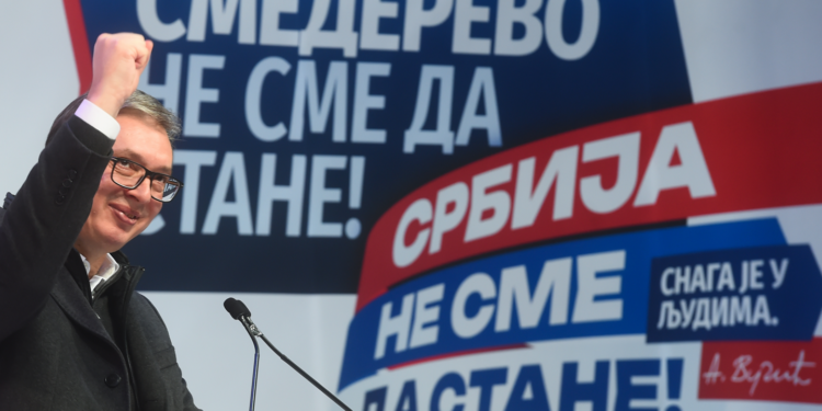 Ovako izgleda pobeda: 13.000 ljudi dočekalo Vučića i Vučevića u Smederevu