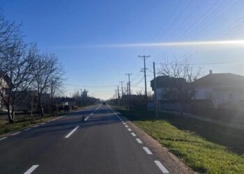 NOVIM PUTEVIMA I DO MARKOVCA I IZ MARKOVCA: Juče je asfaltirano i u Starom Selu i Rakincu
