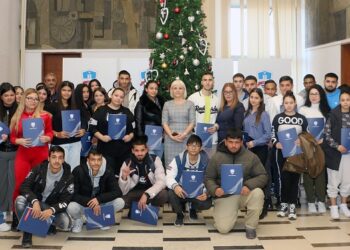 Smederevo dodelilo stipendije učenicima i studentima romske nacionalnosti