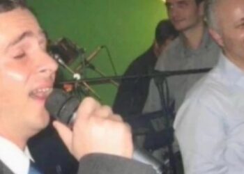 Aleksić koji je možda pročitao „Malog princa“ kritikuje akademike, to je vrhunac bezobrazluka i drskosti!