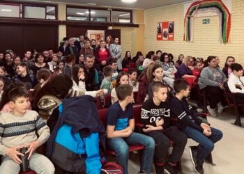 Svi odlični učenici u Velikoj Plani dobijaju po 10.000 dinara