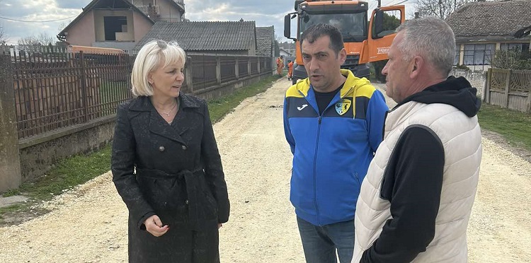 Asfaltirano 5 ulica u MZ Saraorci