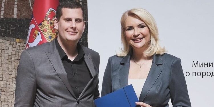 Pavešković: Tri nova igrališta pored vrtića „Bajka“ u Velikoj Plani, uz pomoć ministarstva
