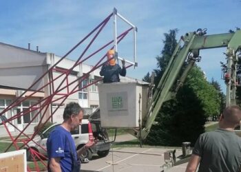 Počeli radovi na rekonstrukciji košarkaškog terena ispred sportske hale