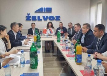 Poseta Si Đinpinga Srbiji daje rezultate: Moćna kineska kompanija posetila „Želvoz“ i „Gošu“
