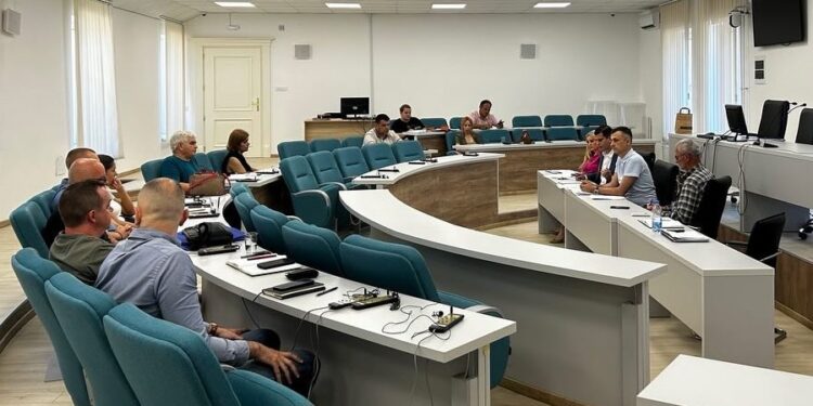 Rukovodstvo Velike Plane održalo sastanak sa direktorima javnih ustanova i preduzeća