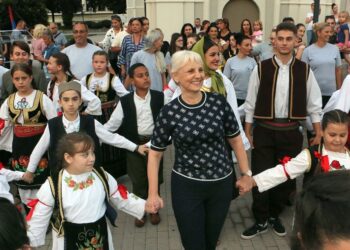Defileom 2.000 učesnika otvoreno Kulturno leto u Smederevu