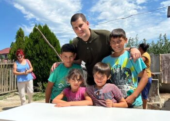 Strahinja Pavešković sa saradnicima posetio Bresje