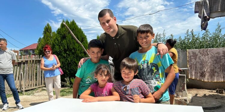 Strahinja Pavešković sa saradnicima posetio Bresje