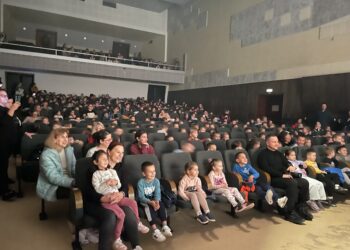 Dečja nedelja: Predstava za decu poklon Opštine Velika Plana
