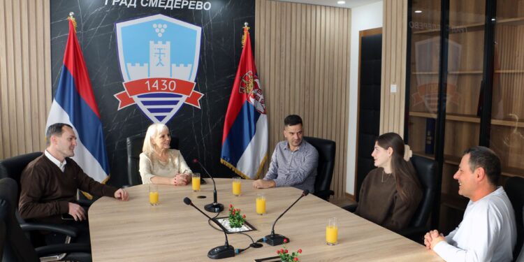 Gradonačelnica Smedereva ugostila Saru Stokić