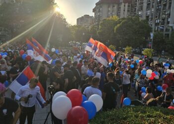 Građani Smedereva priredili veličanstven skup protiv blokada