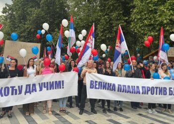 Velika Plana poslala poruku – STOP BLOKADAMA – NE DAMO SRBIJU!