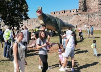 Svet dinosaurusa u Smederevskoj tvrđavi