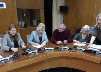 Potpisan ugovor za kupovinu seoske kuće sa okućnicom