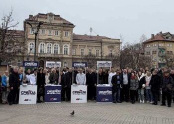 Velika zainteresovanost građana: Aktivisti SNS Smederevo na terenu