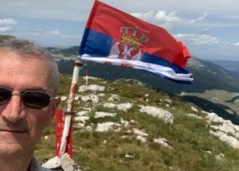 Poslanik Marić: Vlast u Srbiji upotrebila „novo oružje“ protiv demonstranata – u Novom Sadu ih „gađali pikavcima“?!