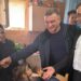 Funkcioneri SNS Smederevo posetili šestočlanu porodicu Bojić iz Skobalja