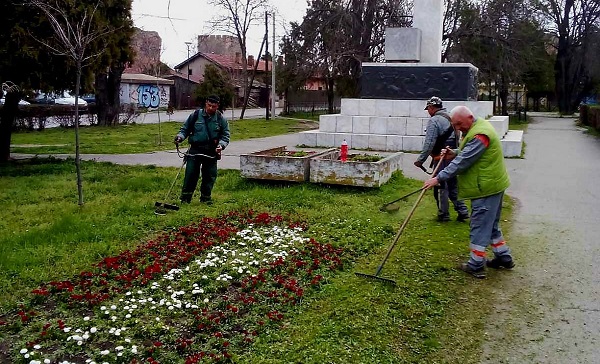 JKP Zelenilo i groblja Smederevo: Uređujemo Novinarski park