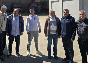 Delegacija SNS Smederevo posetila poljoprivredno gazdinstvo Živković u Mihajlovcu
