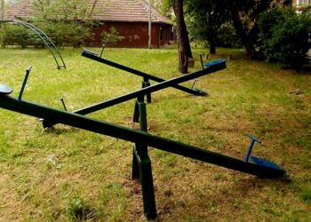 JKP Zelenilo i groblja Smederevo: Novi mobilijar za Dečije igralište u Starine Novaka