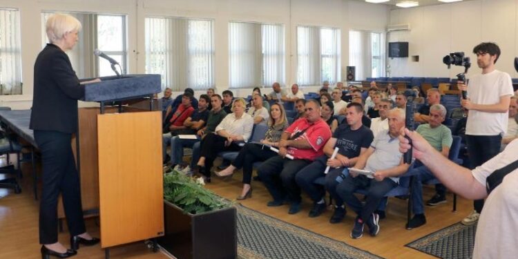 Podrška poljoprivrednicima u Smederevu: Uručeni novi ugovori za subvencije