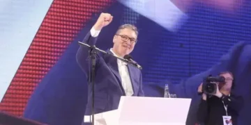 KAD PORASTEM BIĆU VUČIĆ: Blokaderi kopiraju SNS i njenog lidera