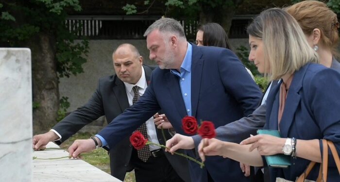 Načelnik Podunavskog okruga odao počasti žrtvama Petojunske tragedije i posetio Sabornu crkvu