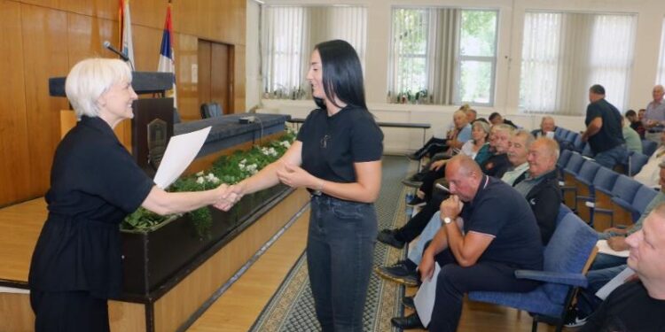 Smederevo: Dodeljeno još 83 ugovora poljoprivrednicima