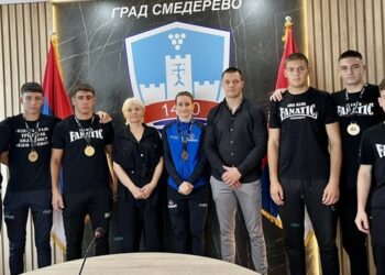 Gradonačelnica Smedereva priredila prijem za takmičare i trenera MMA kluba „Fanatik“