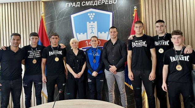 Gradonačelnica Smedereva priredila prijem za takmičare i trenera MMA kluba „Fanatik“