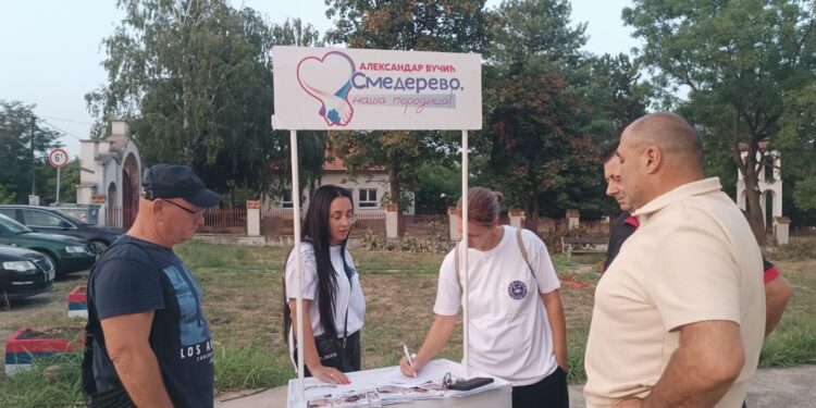 ​Održan štand i radni sastanak MO SNS Dobri Do sa predstavnicima GO SNS Smederevo