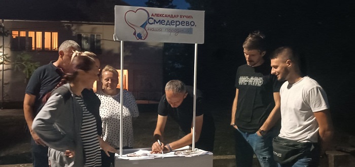 Održan štand MO SNS Lunjevac: GO SNS Smederevo uvek uz vredne domaćine