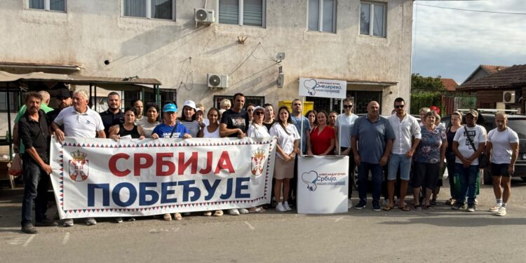 SNS Smederevo: Razgovor sa ljudima u Radincu i poseban poklon za Nikoliće iz Vranova