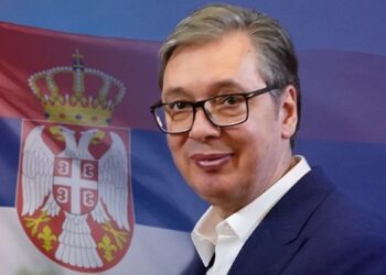 Vučić: Ne nasedajte na provokacije, ne dozvolite da vas uvuku u politiku nasilja, jer drugu nemaju (VIDEO)